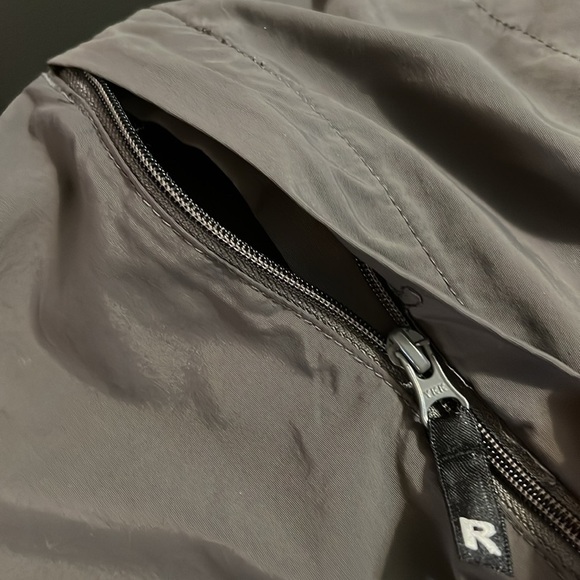 White Sierra convertible zip off Pants - Picture 5 of 7
